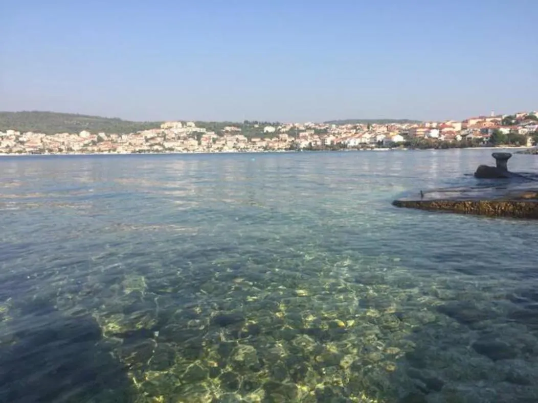 Spacious Villa Lush Garden Private Access To Beach Trogir