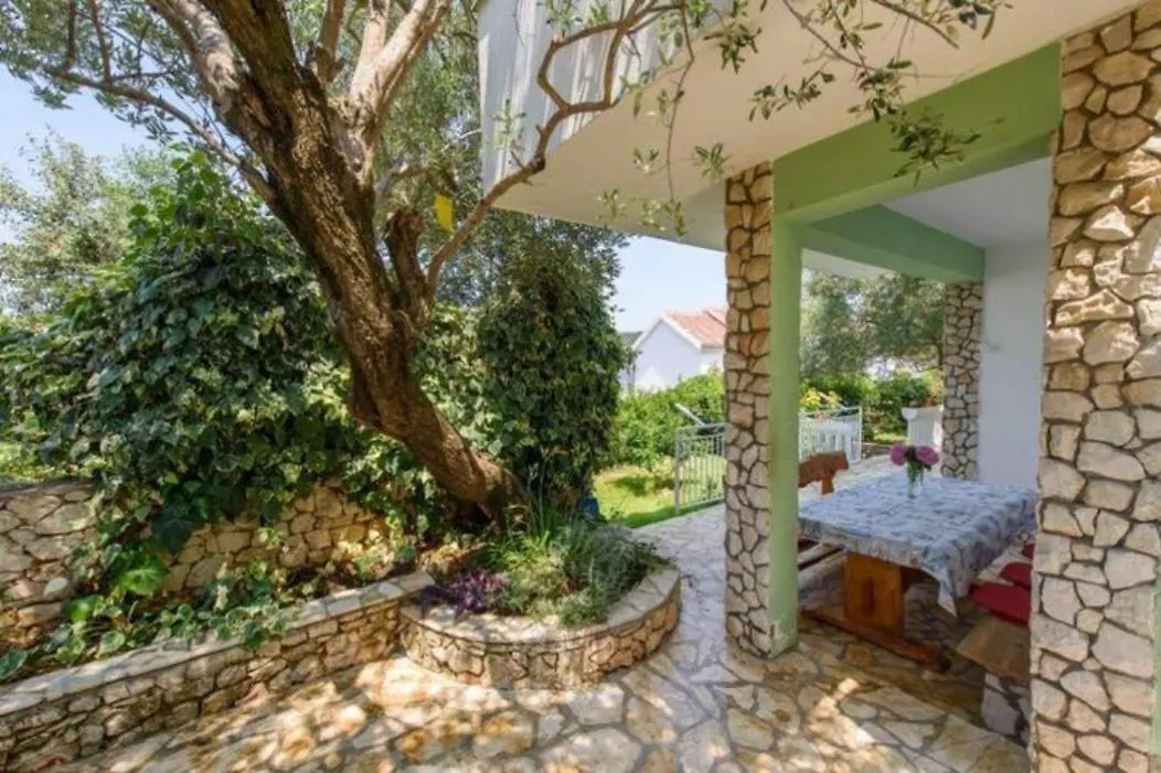Holiday home Spacious Villa Lush Garden Private Access To Beach Trogir