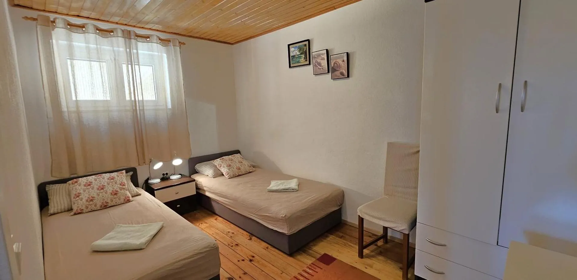 Spacious Villa Lush Garden Private Access To Beach Trogir Croatia