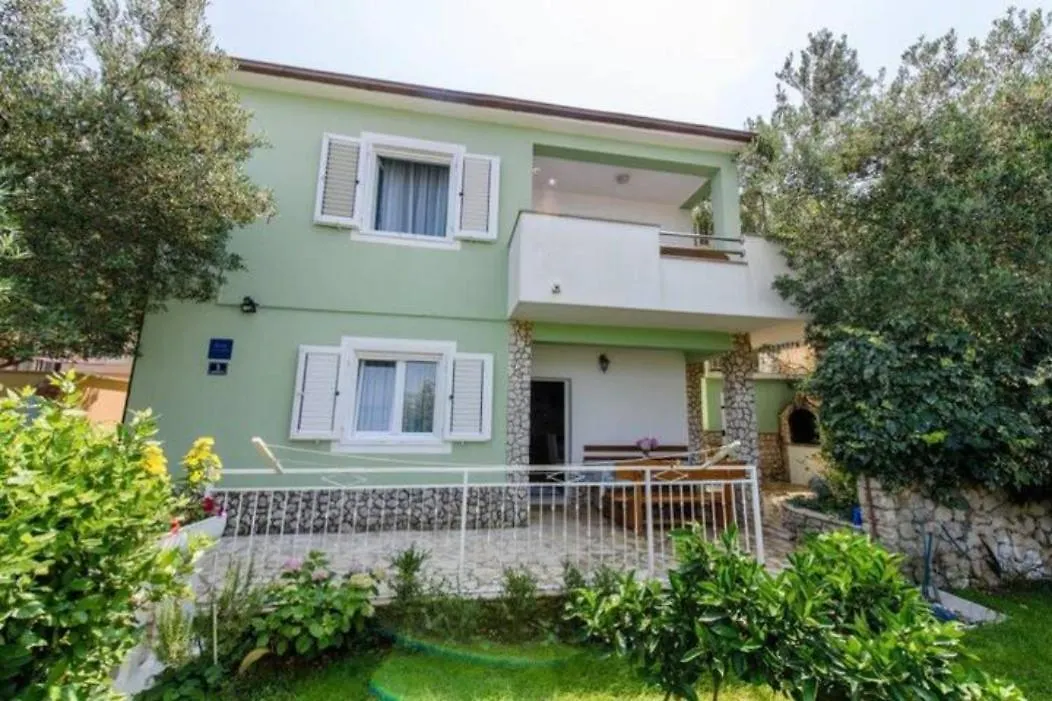 Spacious Villa Lush Garden Private Access To Beach Trogir 0*,