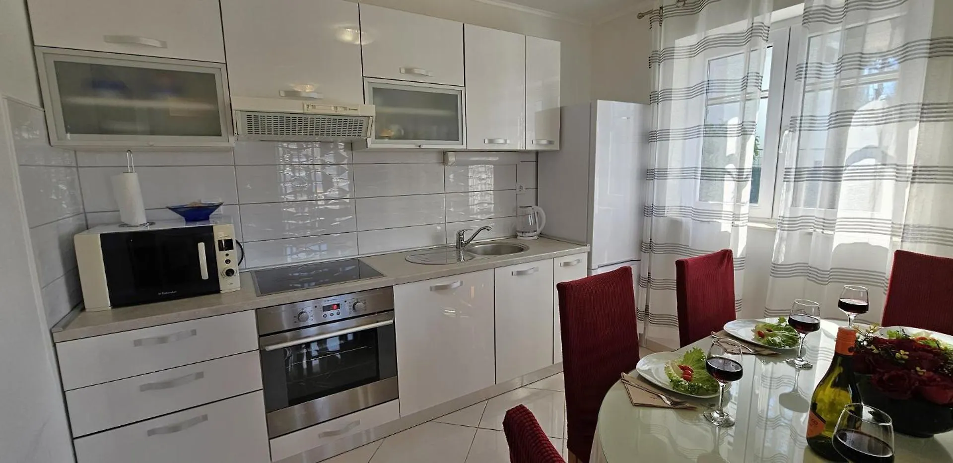 Holiday home Spacious Villa Lush Garden Private Access To Beach Trogir